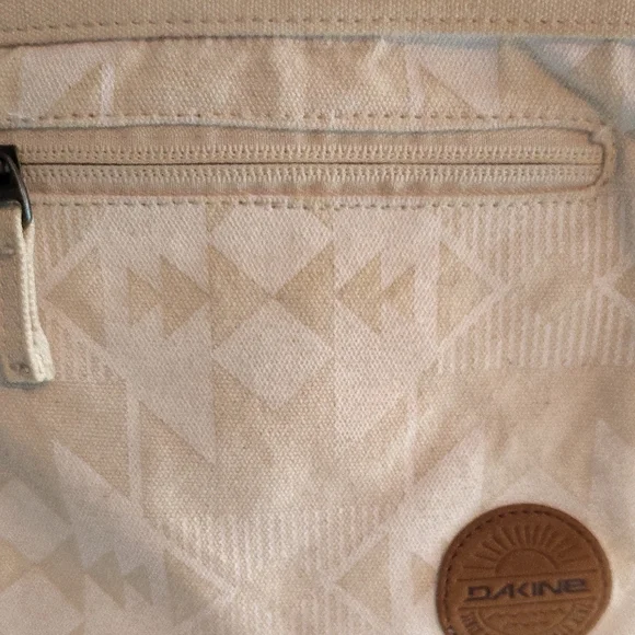 Dakine Cream Canvas Crossbody with Geometric Jacquard - Picture 5 of 7